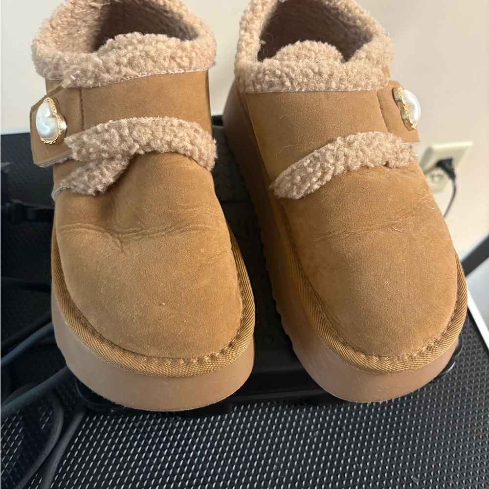 SHEIN Tan Ankle Booties with Faux Fur Trim